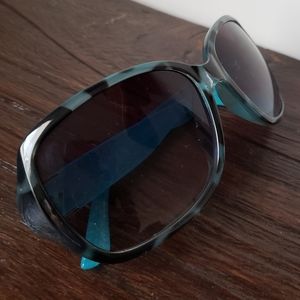 Simply Noelle turquoise tortoise sunglasses